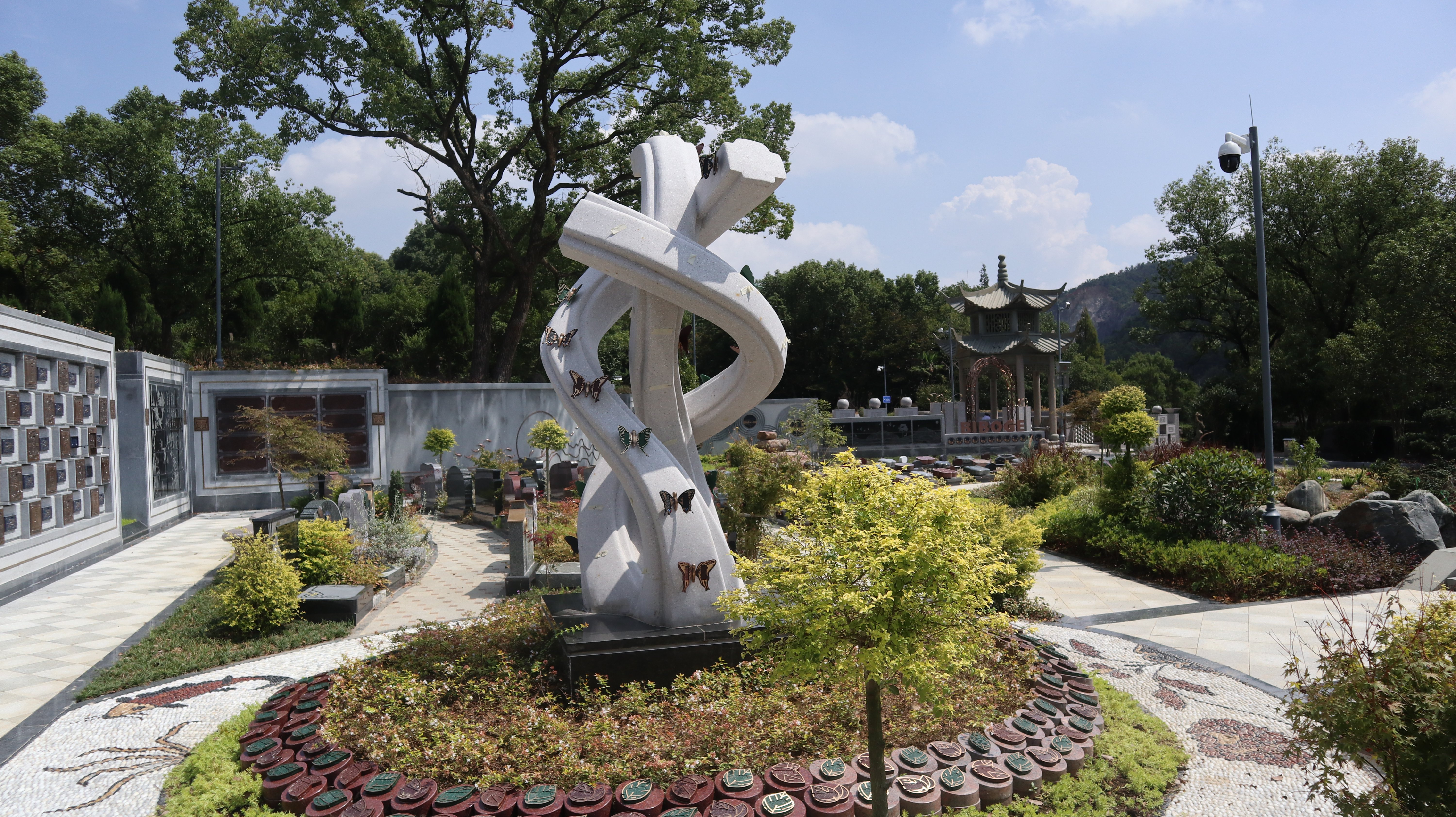 suncitygroup太阳集团以”微改造”引领老旧墓园走向绿色生态未来